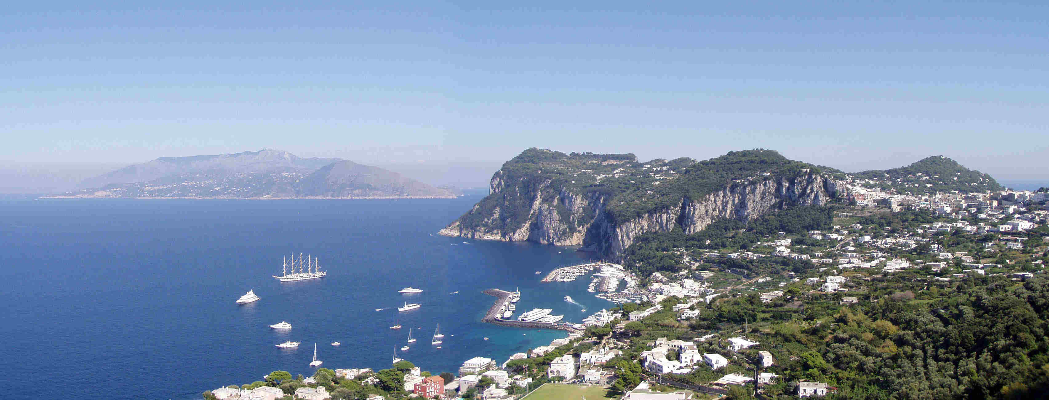 Capri panorama2 06.jpg